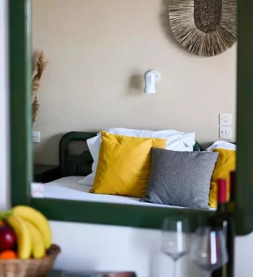 Petra Nera Skiathos, Philian Hotels & Resorts