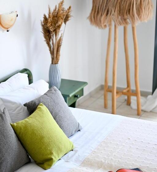 Petra Nera Skiathos, Philian Hotels & Resorts