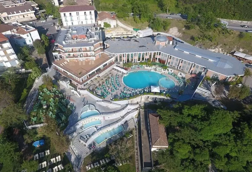 هتل Terme Capasso