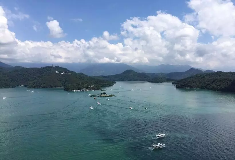 پانسیون Sun Moon Lake Loft Inn