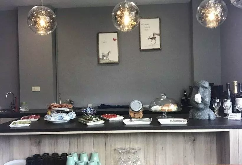 پانسیون Sun Moon Lake Loft Inn