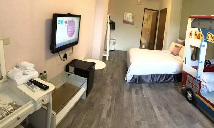 پانسیون Sun Moon Lake Loft Inn