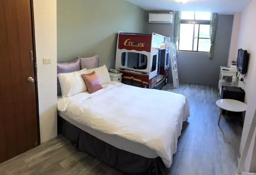 پانسیون Sun Moon Lake Loft Inn