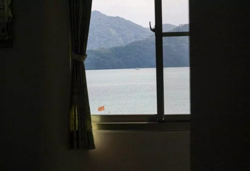 پانسیون Sun Moon Lake Loft Inn