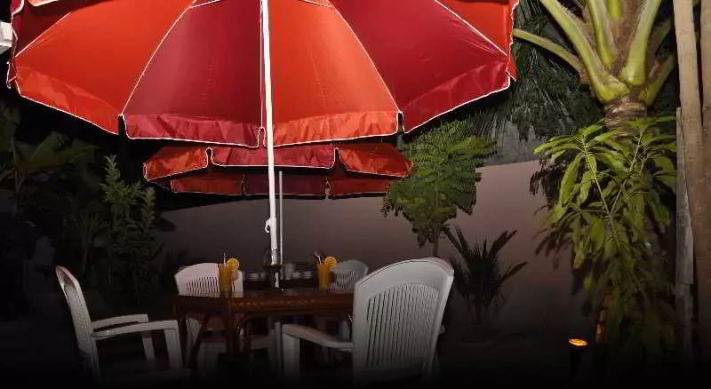 پانسیون Holiday Lodge Maldives