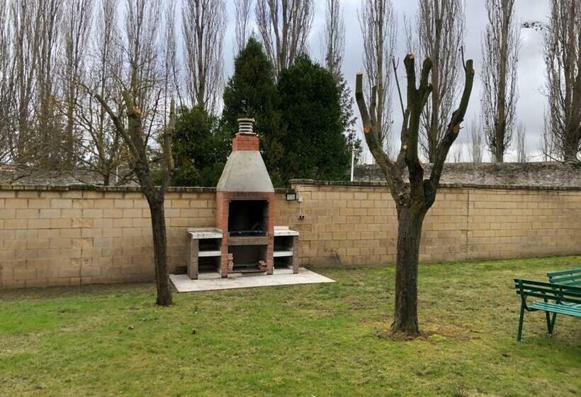 הוסטל Residencia Hospital Del Rey