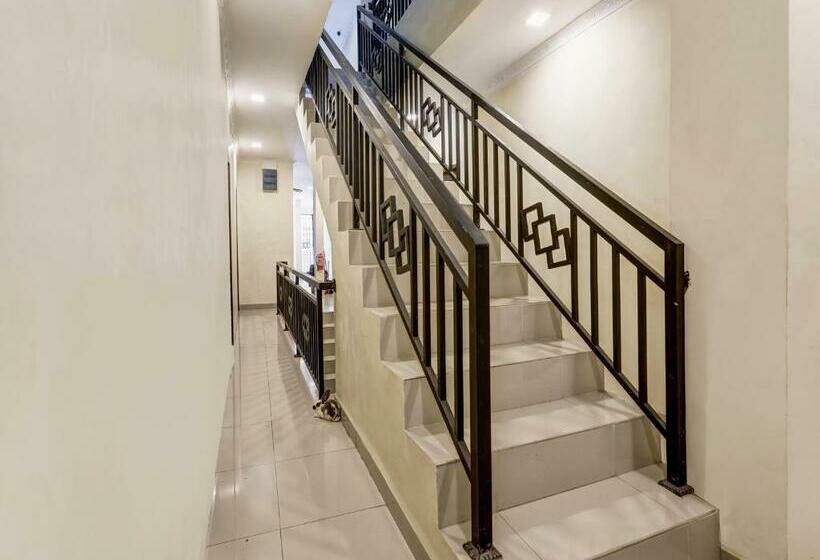 בית מלון כפרי Koolkost Near Nagoya Citywalk Batam 3