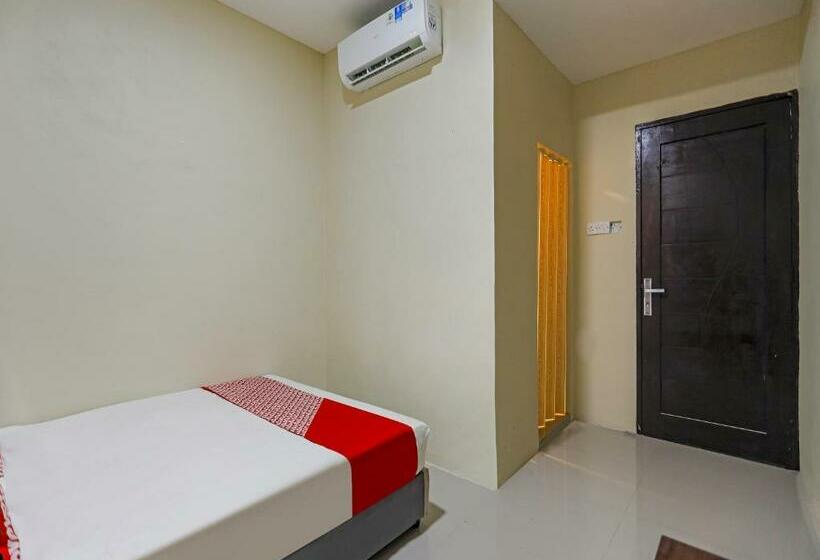 בית מלון כפרי Koolkost Near Nagoya Citywalk Batam 3