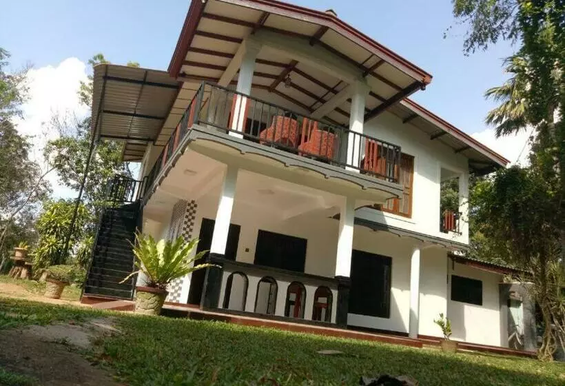 ホテル Miyonra   Anuradhapura