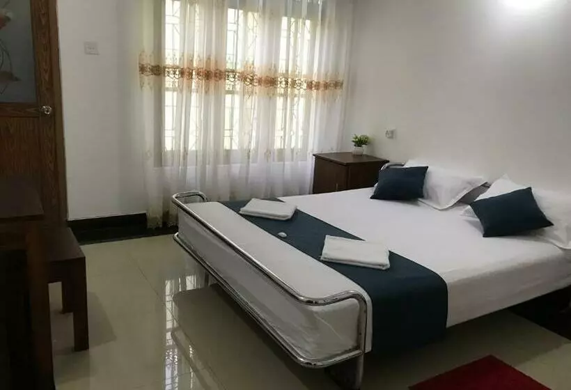 ホテル Miyonra   Anuradhapura