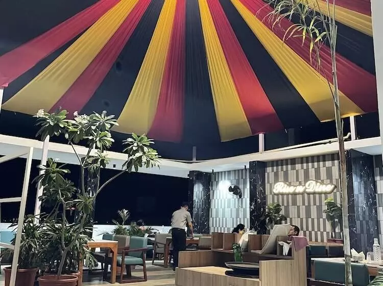 Hotelli Chitra Executive