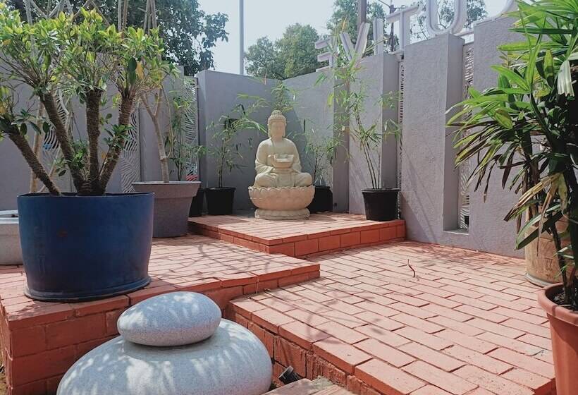 Hotel Chitra Executive