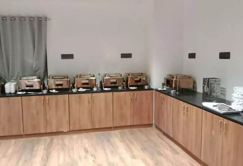 Hotelli Chitra Executive