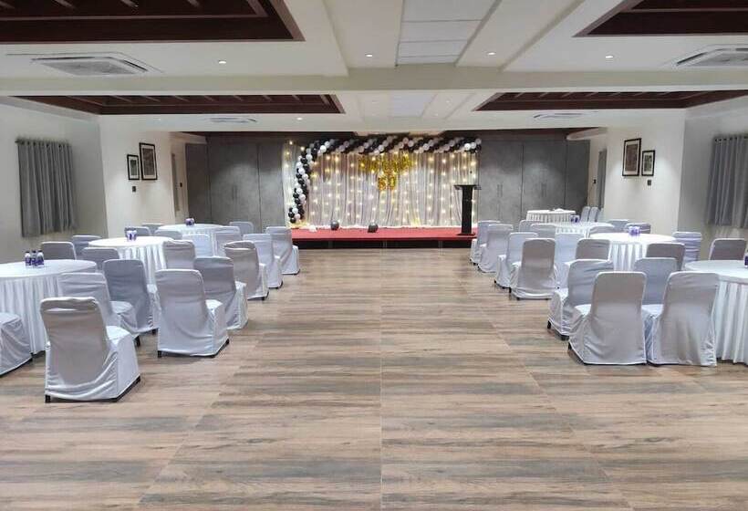 Hotel Chitra Executive