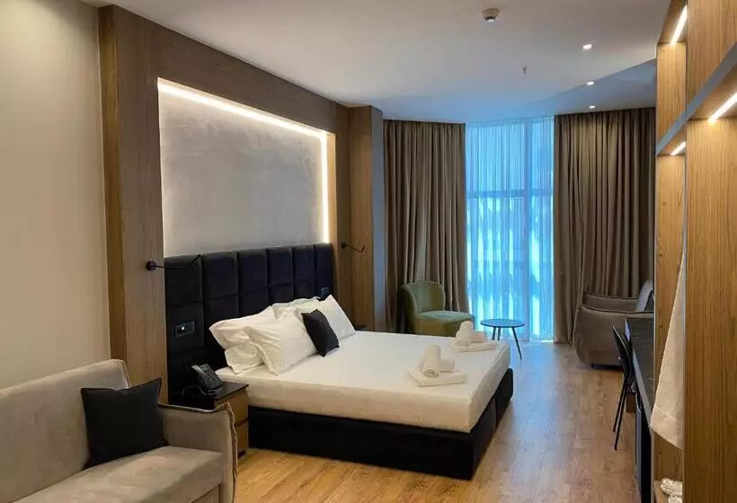 هتل Elmar
