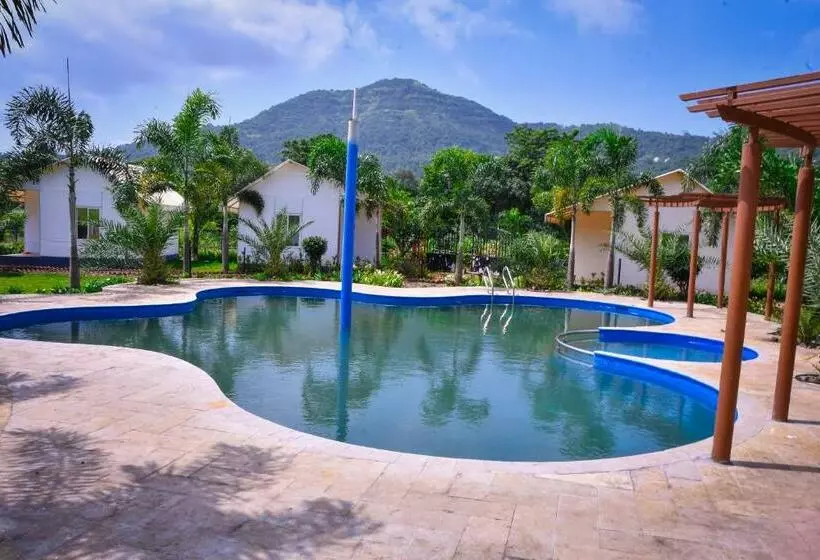 Hotelli Giri Sarovar Resort