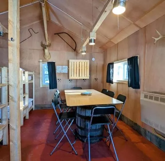 Lomakeskus Entre Lemoine Et L Arbre