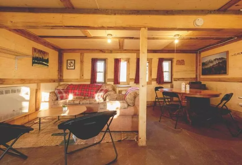 Lomakeskus Entre Lemoine Et L Arbre