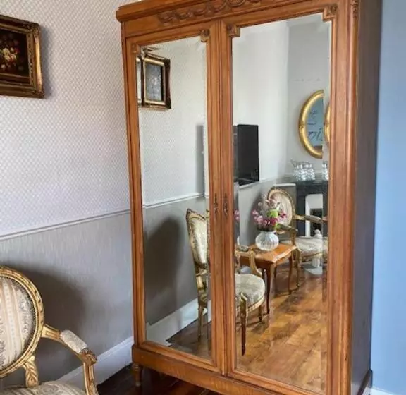 Aamiaismajoitus (B&B) Maison De L Aumance