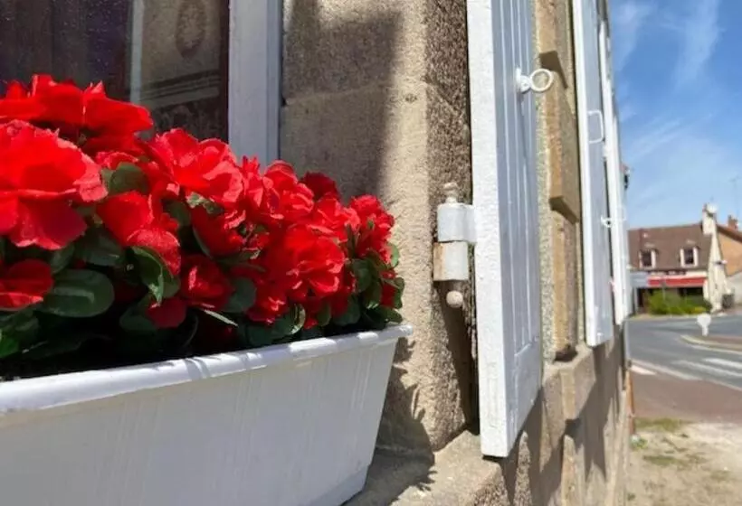 Aamiaismajoitus (B&B) Maison De L Aumance