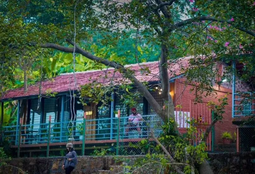 リゾートホテル Saveda Farm & Cottages