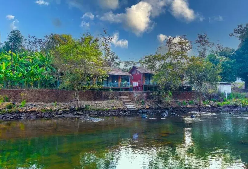 リゾートホテル Saveda Farm & Cottages