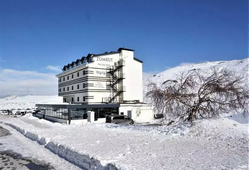 Zumrut Palas Otel