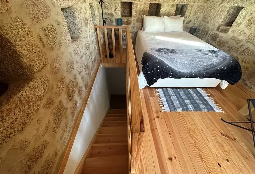 Aamiaismajoitus (B&B) Quinta De São Pedro De Vir A Corça Em Monsanto