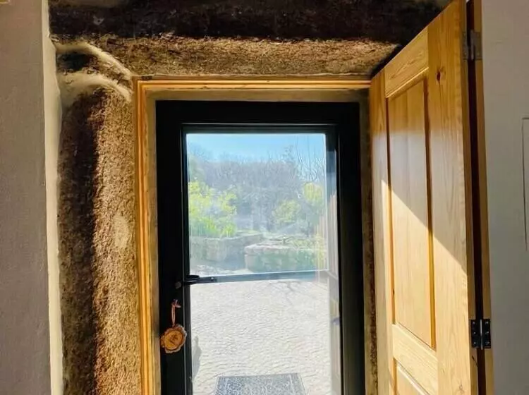 Aamiaismajoitus (B&B) Quinta De São Pedro De Vir A Corça Em Monsanto