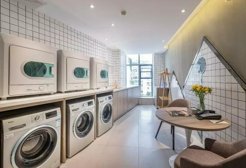 Atour Hotel Suining Chuanshan Railway Station