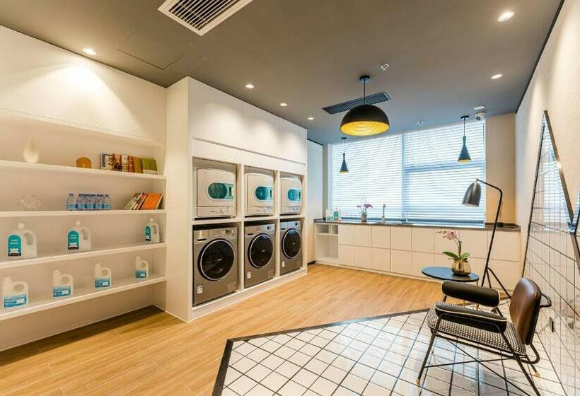 Atour Hotel Xuzhou Cbd