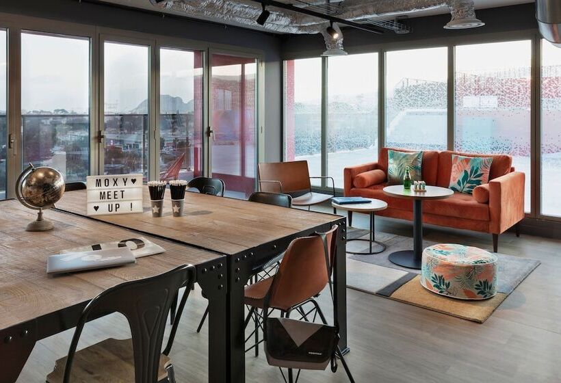 هتل Moxy La Ciotat