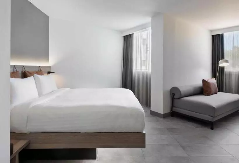 Hotelli Moxy La Ciotat