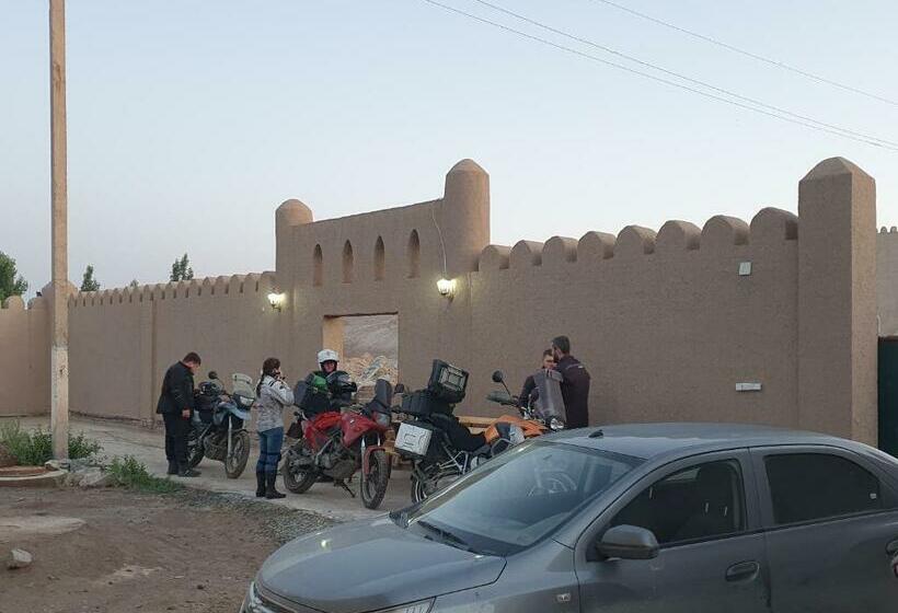 ペンション Deshon Qala Guest House