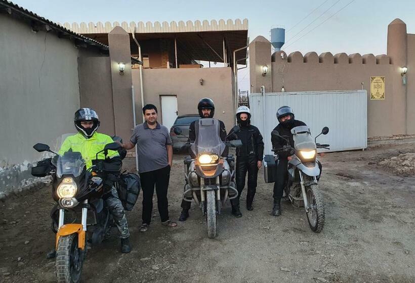 ペンション Deshon Qala Guest House