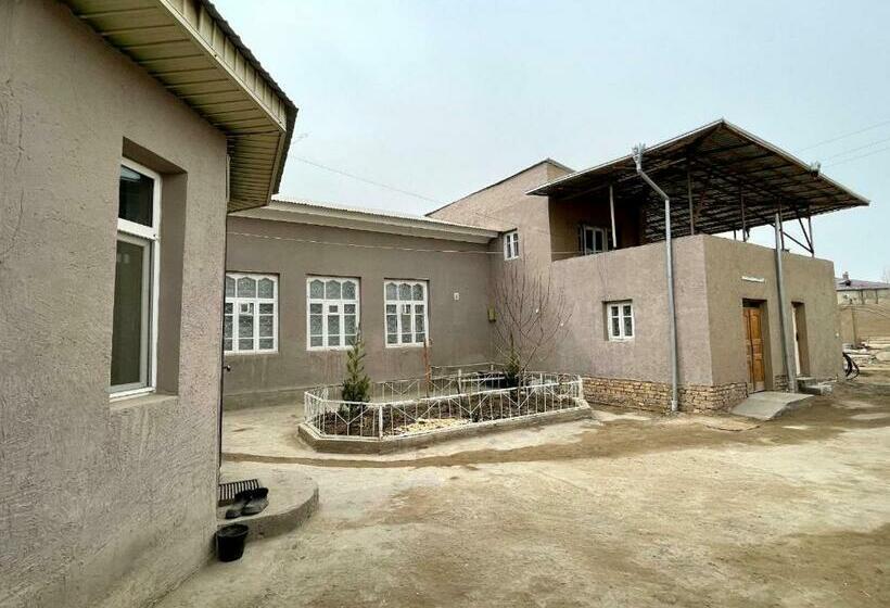 ペンション Deshon Qala Guest House