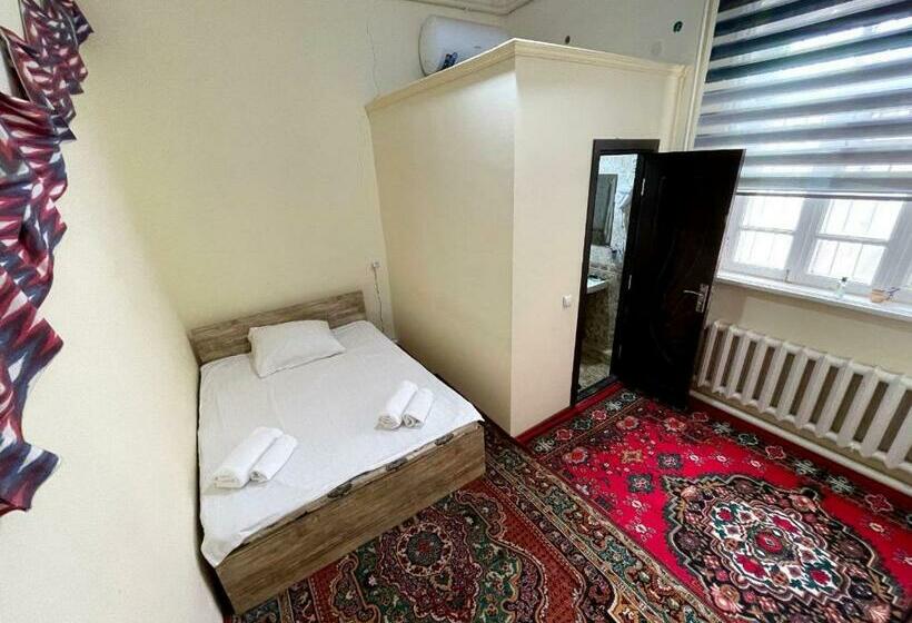 ペンション Deshon Qala Guest House