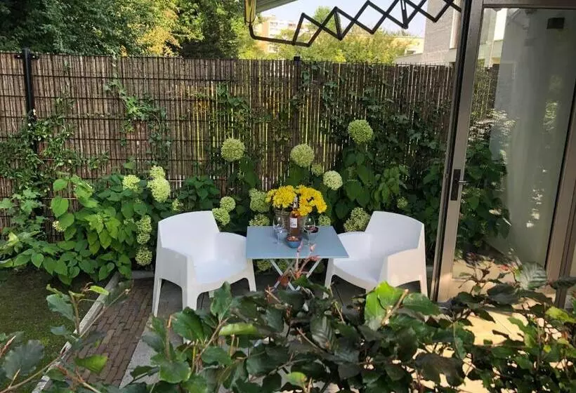 B&b In De Schulp   Luxe Studio & Parking