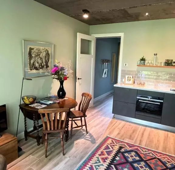 B&b In De Schulp   Luxe Studio & Parking