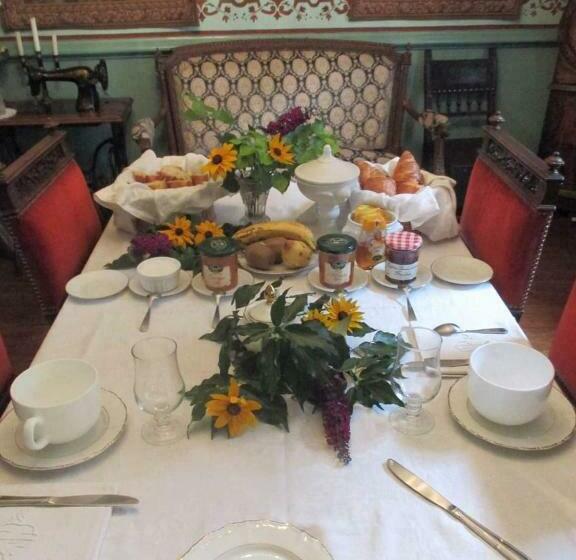 تختخواب و صبحانه Propriété Charbaymond