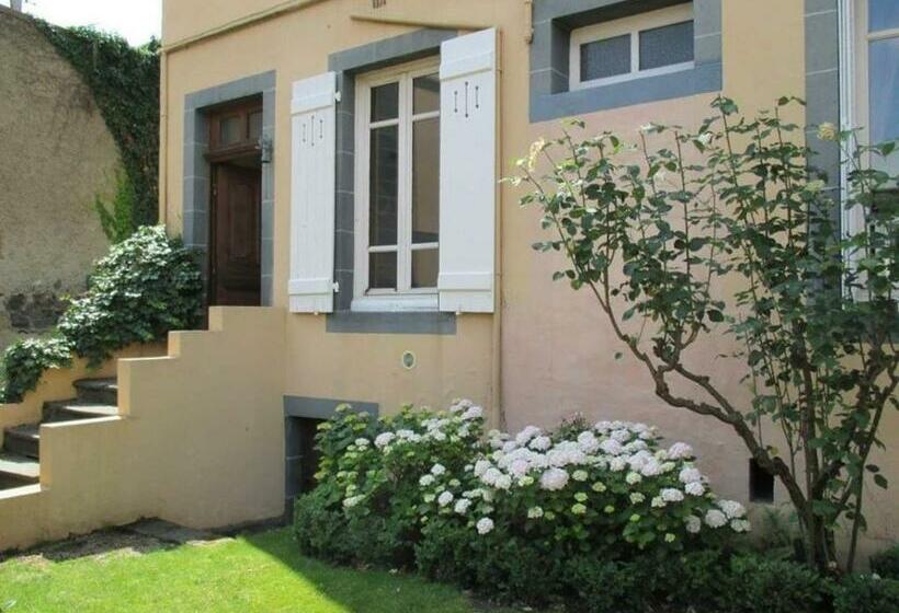 تختخواب و صبحانه Propriété Charbaymond