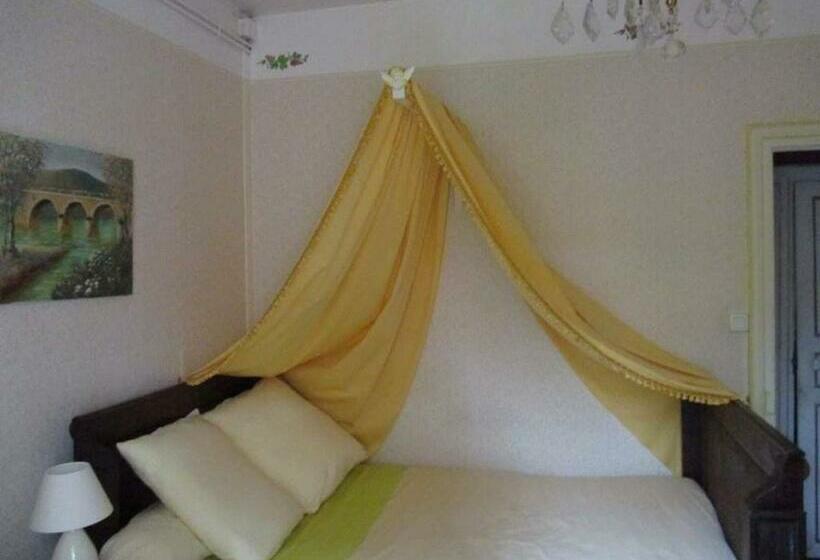 تختخواب و صبحانه Propriété Charbaymond