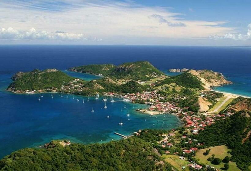 تختخواب و صبحانه Aux Iles D Amour