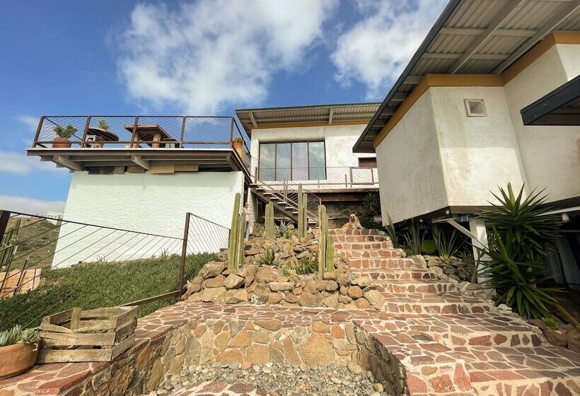 מלון כמוסות Native Residence