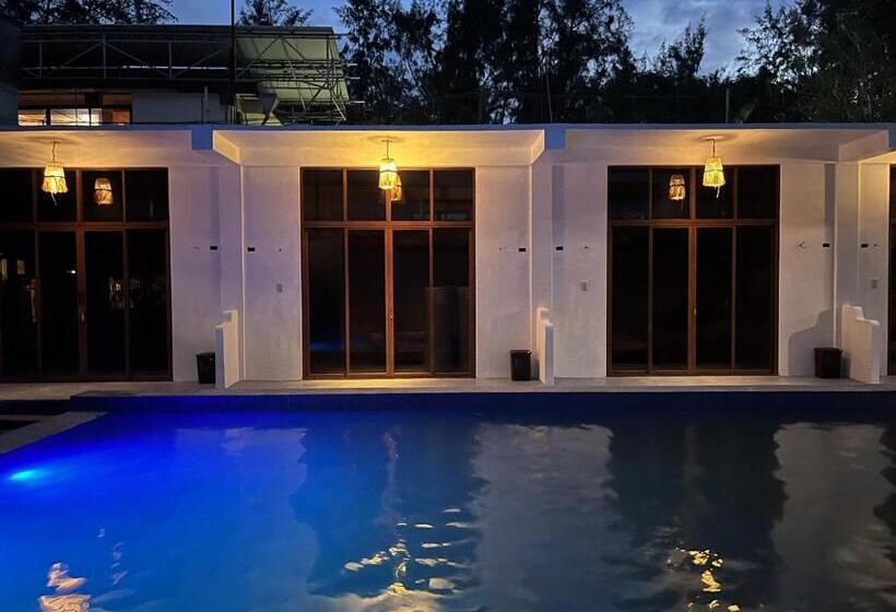 리조트 Lazerena Lodge