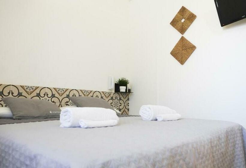 Largo Imperiali B&b