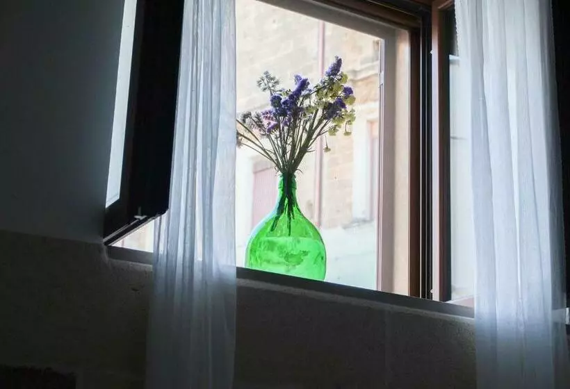 Largo Imperiali B&b