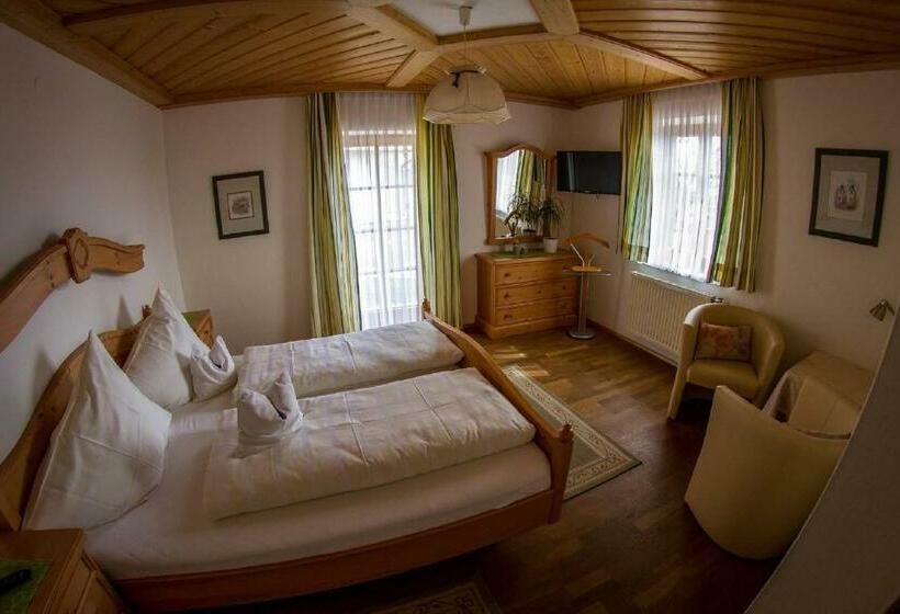 Bed and Breakfast Weingut Stoff