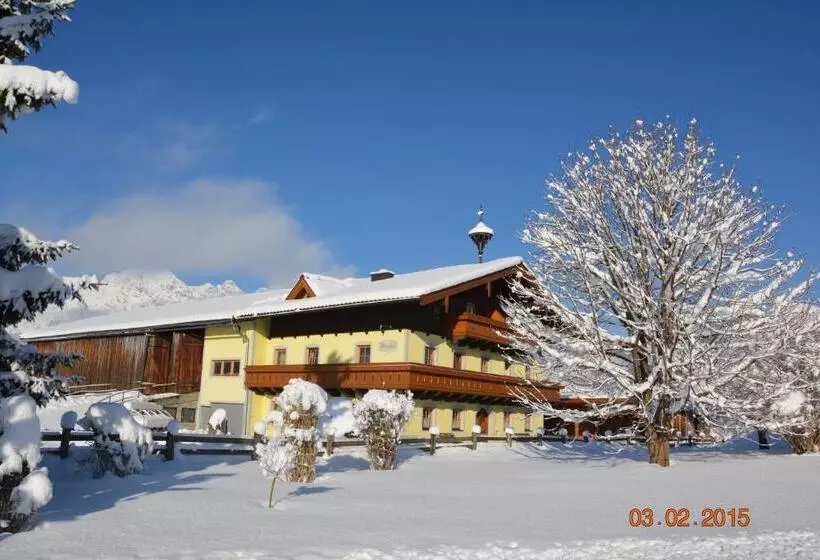 ホテル Berghof