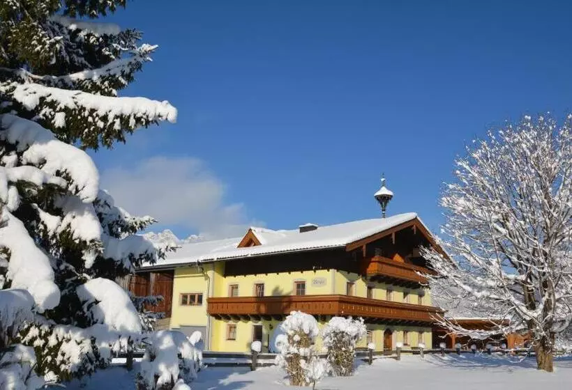 ホテル Berghof